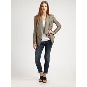 Vince Skinny Ankle Jeans in Pandora Wash Denim size 29